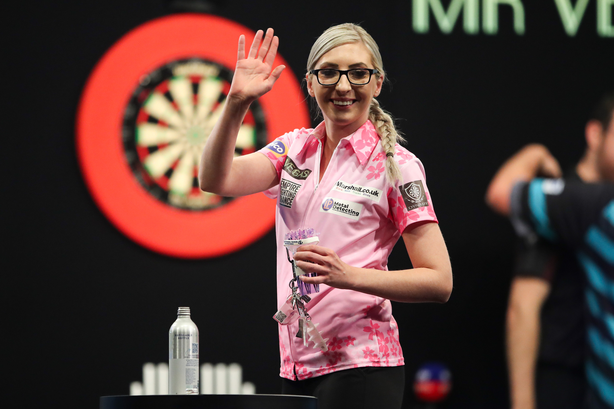 Sherrock & Van Leuven triumph as 2024 PDC Women's Series begins | PDC