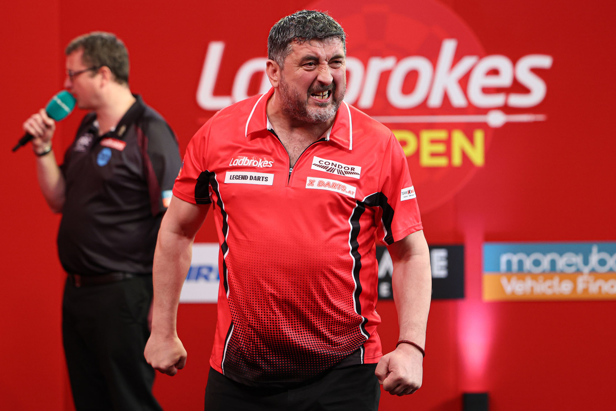 Suljovic stuns Van Gerwen on opening day in Minehead PDC