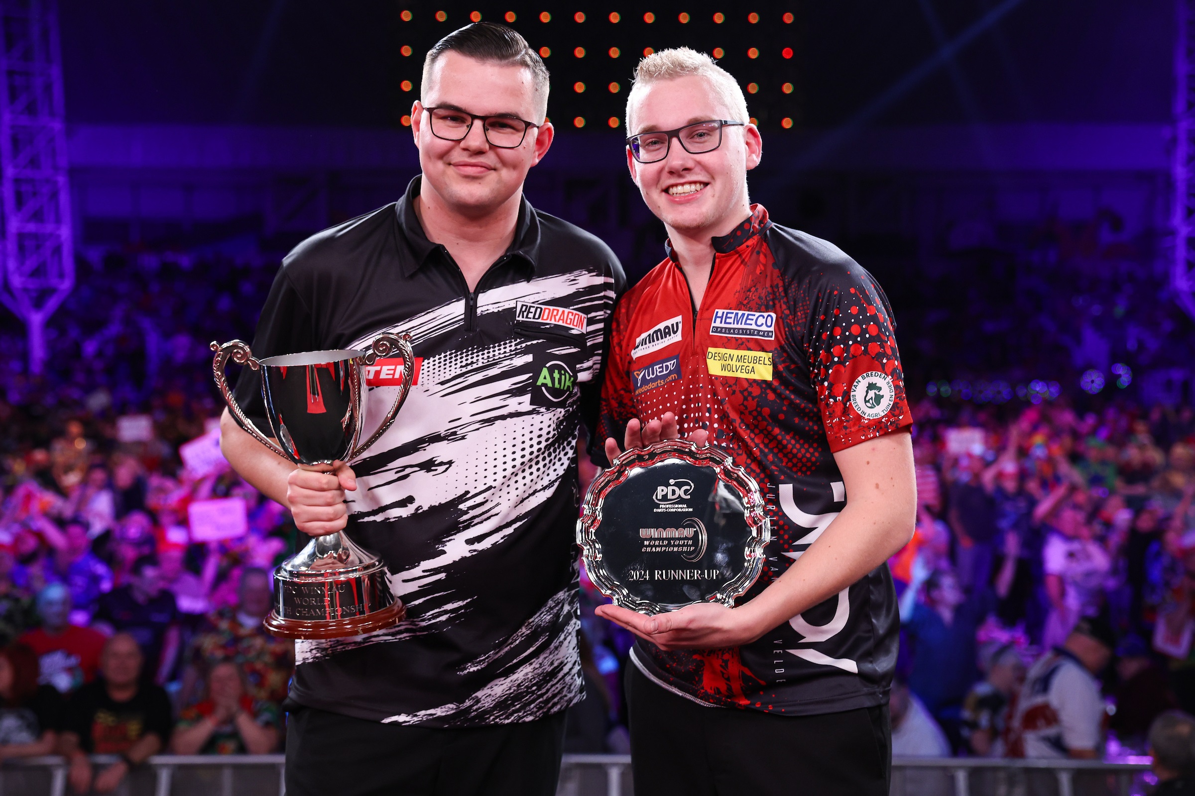 Van Veen first Dutch winner of Winmau World Youth Championship