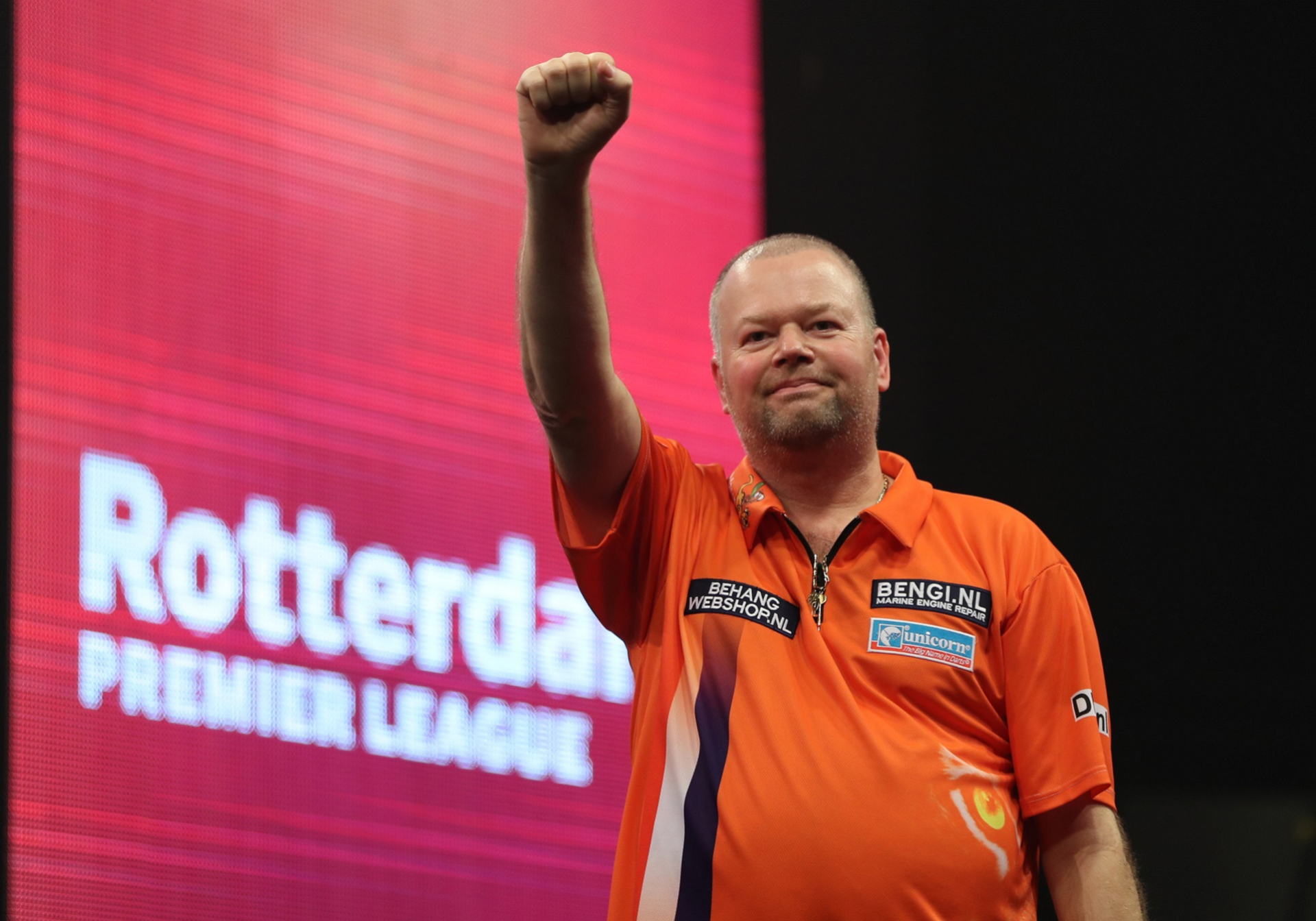 2017 - Barney receives a heroes' welcome in Rotterdam