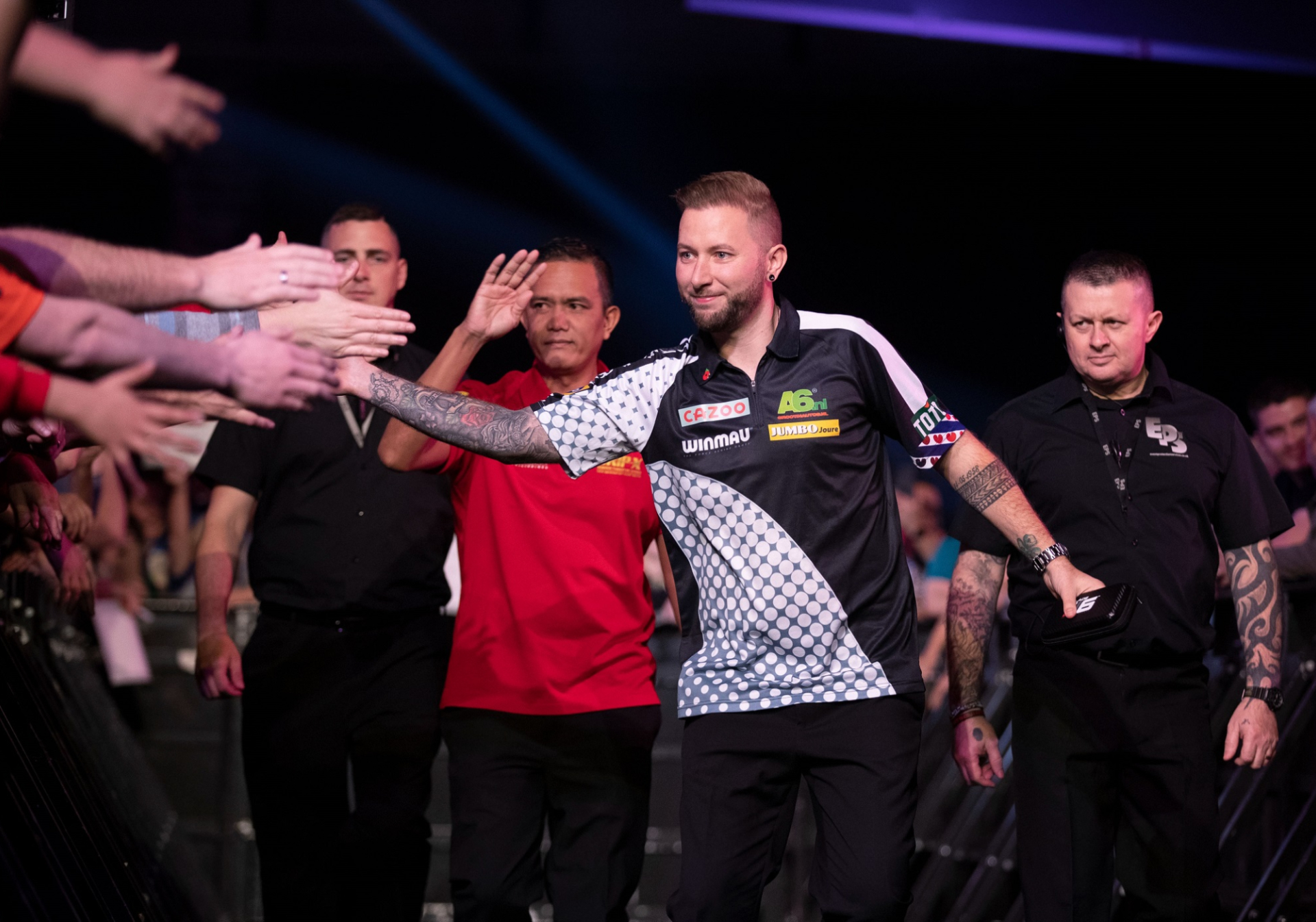 Confident Start For Former Cazoo Grand Slam Of Darts Champions On Day ...