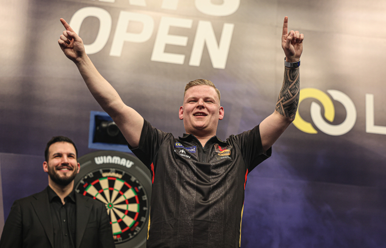 Mike De Decker - Lecot Belgian Darts Open (Jenny Segers/PDC Europe)