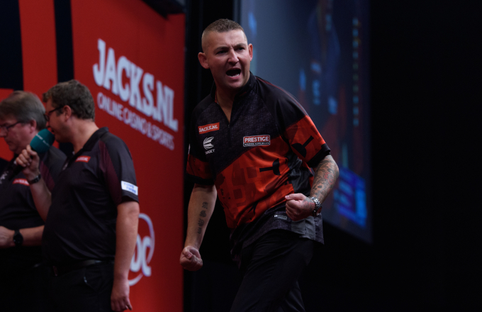 Nathan Aspinall (Kelly Deckers, PDC)