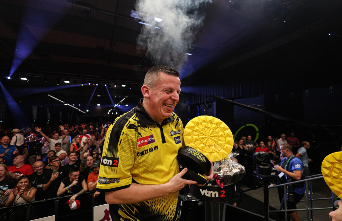 Dave Chisnall (PDC Europe)