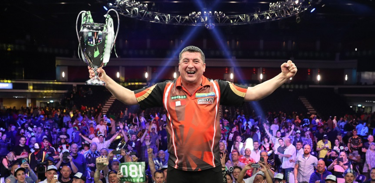 Mensur Suljovic - Unibet Champions League of Darts (Lawrence Lustig, PDC)